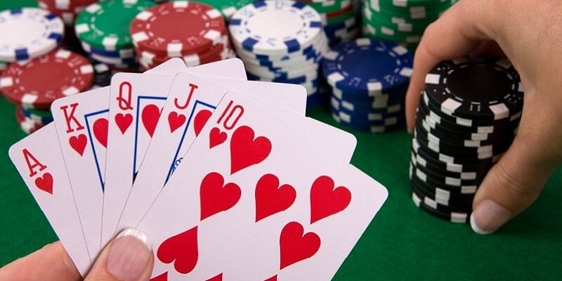 Sảnh vua là bộ có giá trị cao nhất trong Poker